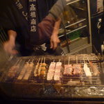 焼鳥　とり和 - やきとりを焼く大将