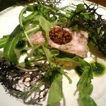 トラットリア・ゴロージィー - 前菜のお肉のテリーヌとサツマイモのサラダ