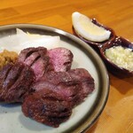 調布牛タンいろ葉 - 厚切り牛タン1,099円がイベントで776円とネギ塩だれ&レモン165円