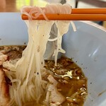 ก๋วยเตี๋ยวหมูมะนาว แม่บุญมี - 