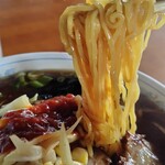 ラーメンたつた - 飴色麺リフト！
