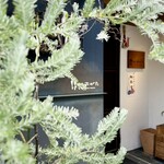 洋食 おがた - ファサード