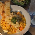 Tommy Bahama Restaurant, Bar & Store - 