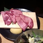 Yakiniku Kingu - 厚切り牛タン☆
                        