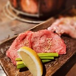 炭火焼肉 焼きしゃぶ にく式 - 