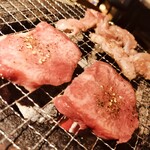炭火焼肉 焼きしゃぶ にく式 - 