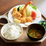 코츠부야 - 해산물 튀김 정식