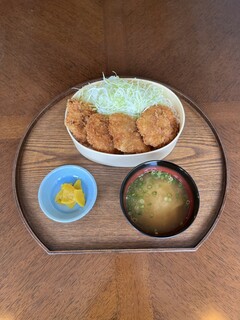 코츠부야 - 소스 가츠동