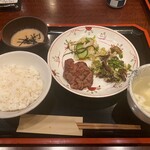 牛たん焼き 仙台 辺見 川崎アゼリア店 - 