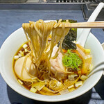 うずとかみなり - 自家製の細麺