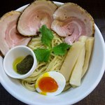 ラーメン家 みつ葉 - 昼10食限定 豚CHIKIつけ麺　2玉