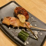 炭火割烹とも - つくね、もも、スプラウトにんにく、ポリポリ胡瓜