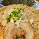 麺や而今 - チャーシューがいい