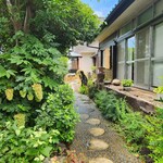 季より - 緑豊かなお庭