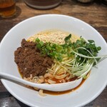 六坊担担面 - 