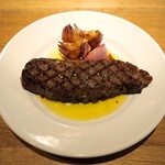 スガハラ - 北海道 ホルスタイン 未経産牛 サーロインのグリル + 栃木 赤たまねぎ