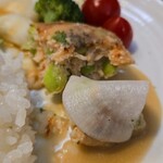 キッチン ブルー グローブ - こちらもお新香を乗せて