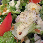 鳥恵 - 半熟卵のシーザーサラダ