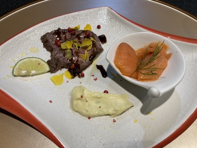 Premium Pon Gion Ten photo 2