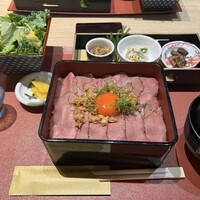 個室和食 肉割烹 吟次郎 品川駅前店 - 