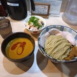 麺屋 さん田 - カレーつけ麺大、鶏チャーシュー丼