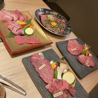 個室焼肉 さんびょうし 別邸 - 