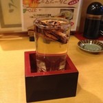 Sushi Otsukuri Tairyou - えび酒。１、２分蒸らしてから、飲むと最高です。