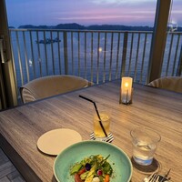 THE HARBOR TERRACE Restaurant - 