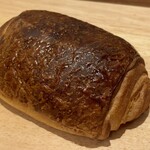 ブランジェリー ラ・フォンティヌ・ドゥ・ルルド - パン・オ・ショコラ