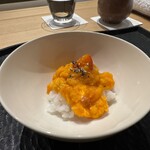 ひがしやま 司 - ❶トマトの卵とじ　黒胡椒