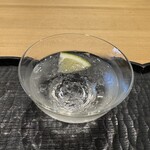 ひがしやま 司 - 三ツ矢サイダー　　シャリシャリの氷　ライム　日中35度の猛暑日にぴったりでした。一気飲みしてしまいました。