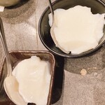 炭火焼肉 肉匠 黒部 新札幌店 - 杏仁豆腐