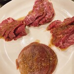炭火焼肉 肉匠 黒部 新札幌店 - お肉