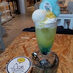 PEANUTS Cafe SUNNY SIDE kitchen - 