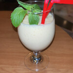 アニマリベラ - パインバナナココナッツのスムージー