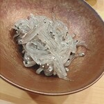 木挽町 とも樹 - 小田和漁師産直の朝どれ生シラス