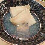 木挽町 とも樹 - 黒鮑です。ふくよかな旨味をたたえておりました