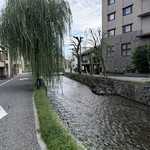 ひがしやま 司 - 静かな町で心落ち着きます。