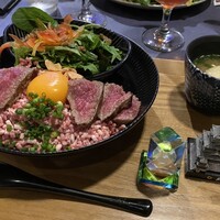 馬刺しと焼き鳥 グルマン三年坂 - 
