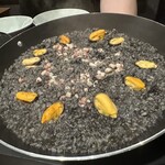 赤坂 鮨大谷 - 烏賊とムール貝のパエリア＆イクラ添え