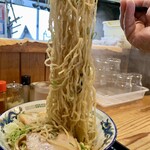 中華蕎麦 春馬 - よぉ〜くマゼマゼしてリフトUP⤴️