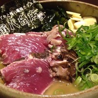 寅八商店 心斎橋店 - 美味しい♫生のニンニクと塩ポン酢、おネギ美味しい〜