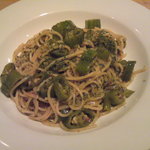 万願寺唐辛子とフルーツトマトのパスタ