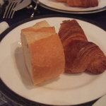 レストラン フィーネ - パン