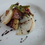 クイエラ - 今までのサラダが、釜で焼く野菜になっていた。甘みが出てとても美味しい。