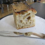 ラ・ボンヌターブル - 大阪のル・シュクレクールのパンとカルピスバター1