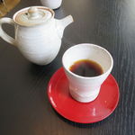 ラ・ボンヌターブル - ペルー チョンタリ村産の珈琲豆を使った浅煎りのハンドドリップ・コーヒー