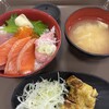 メフレ市場食堂