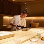 炎水 - この日は終始お酒をセレクトして頂けた彼に注目が集まりました。素晴らしいセレクト揃いに皆様唸るばかり！