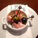 旬菜食卓 びすとろ KAZU - アミューズ　イチジクの生ハム巻